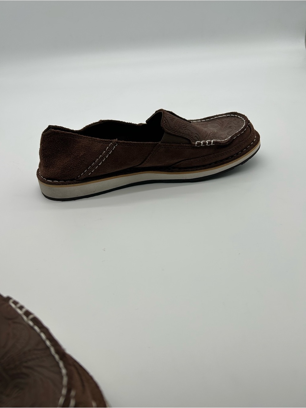 Ariat Brown Embossed Slip-On Casual Shoe - Women’s 9 - Picture 4 of 5